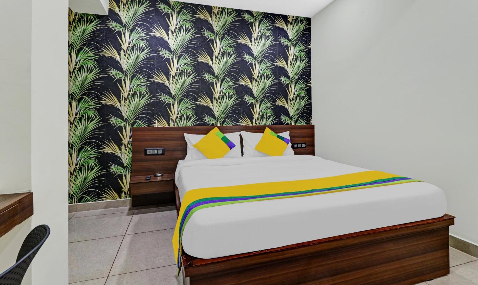 Hotel Nrm Residency ไมซอร์ ภายนอก รูปภาพ