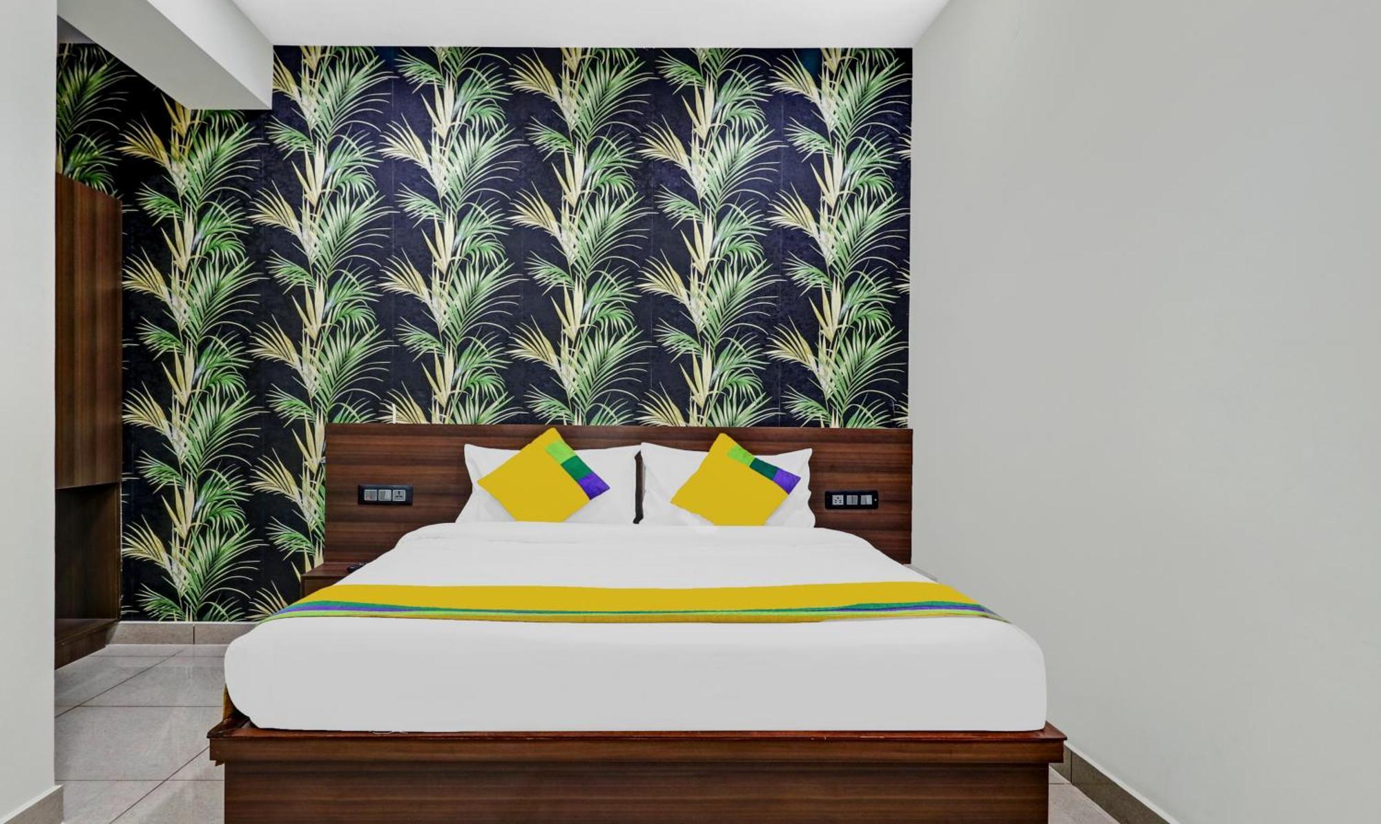 Hotel Nrm Residency ไมซอร์ ภายนอก รูปภาพ